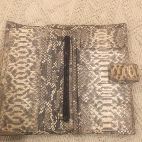 Authentic Cashimi Python Wallet - Picture 2 of 5